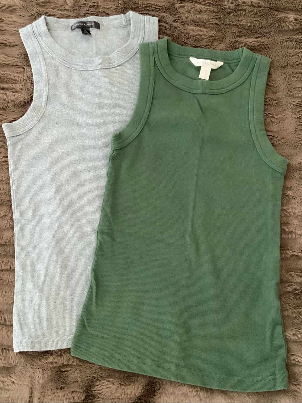 Banana Republic Women’s FITTED RIBBED TANKS (2pack) XS